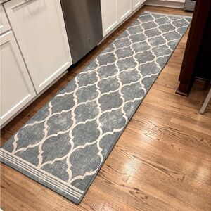 Ruggable trellis Ogee Slate runner